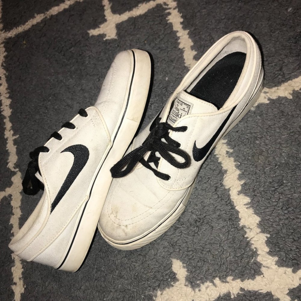 Nike shoes